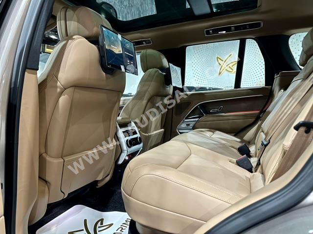 2023 لاند روفر رينج روفر اتش اس اي