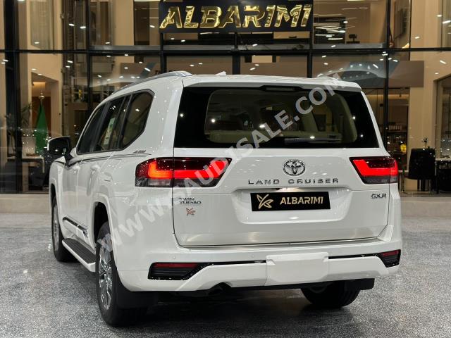 2023 تويوتا لاند كروزر جي اكس ار