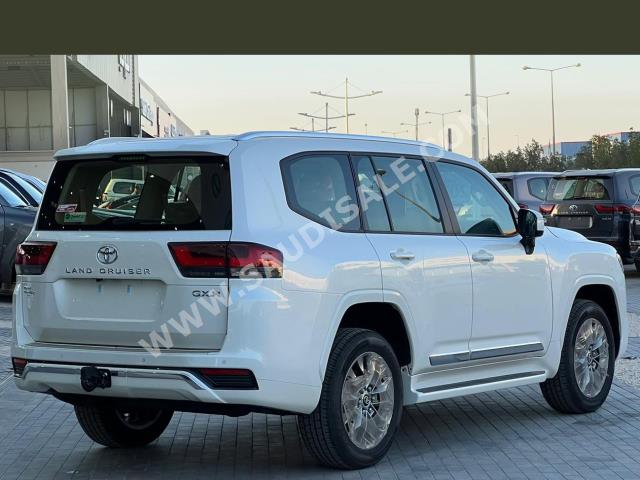 2023 تويوتا لاند كروزر جي اكس ار