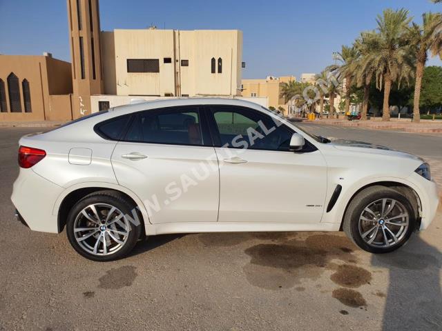 2019 بي ام دبليو الفئة اكس 6 إم كت