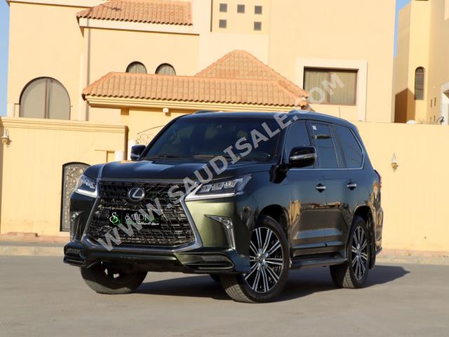 2021 لكزس إل إكس 570 اس