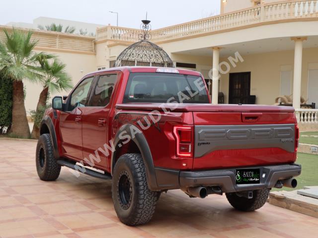 2017 فورد اف 150 رابتور