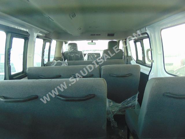 2015 Nissan Urvan