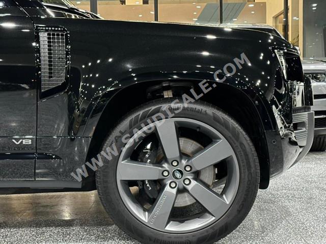 2023 لاند روفر ديفيندر