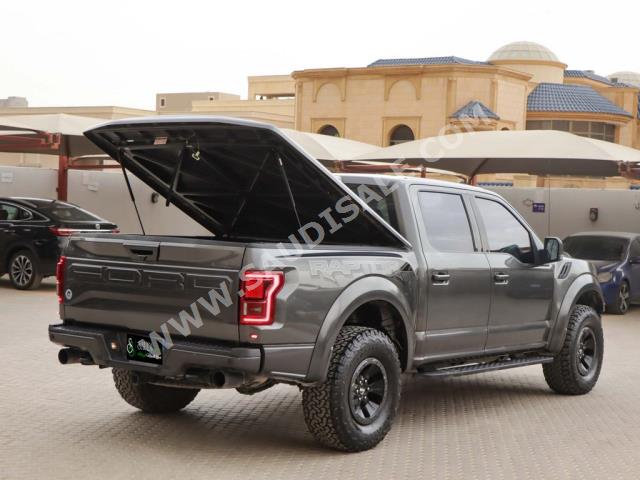 2018 فورد اف 150 رابتور