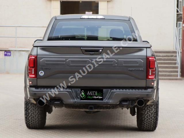 2018 فورد اف 150 رابتور