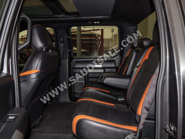 2018 فورد اف 150 رابتور