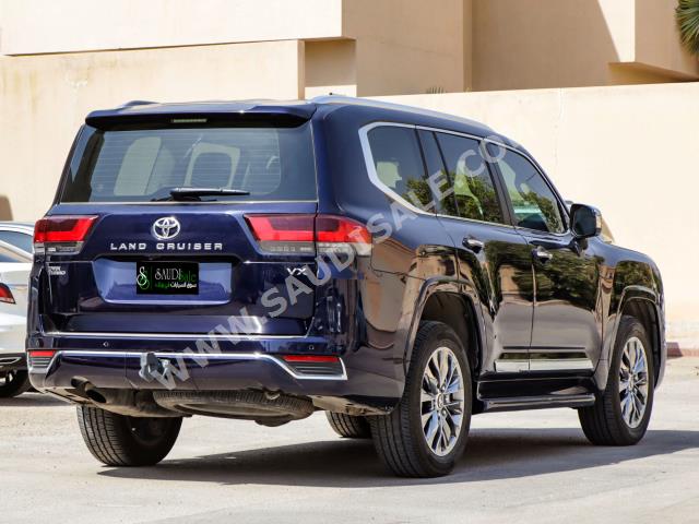2022 تويوتا لاند كروزر في اكس