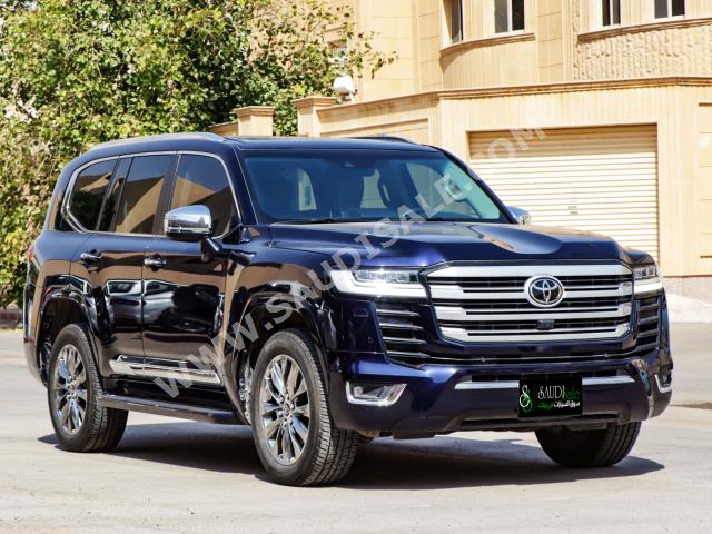 2022 تويوتا لاند كروزر في اكس