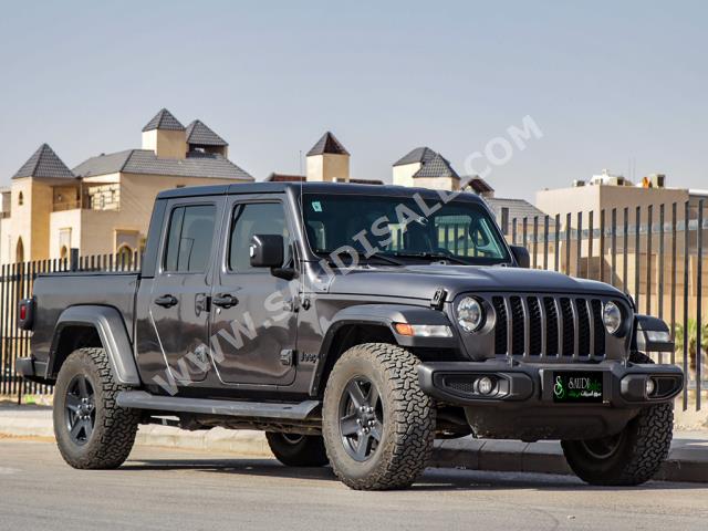 2021 جييب جلادياتور سبورت