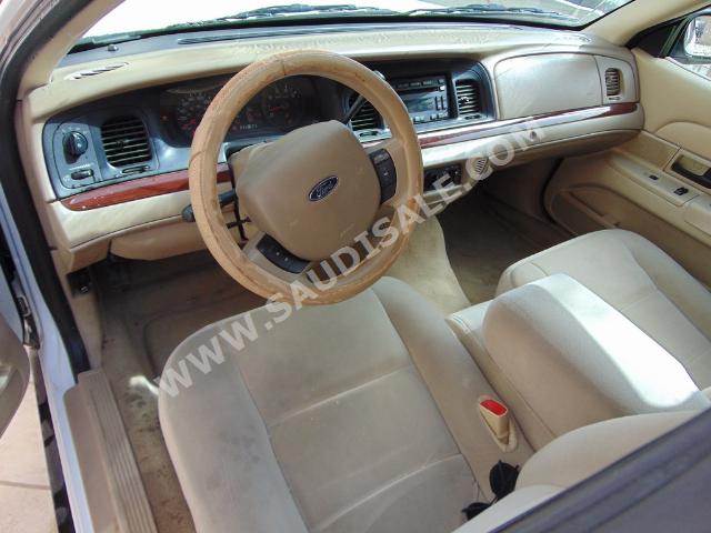 2012 Ford Crown Victoria