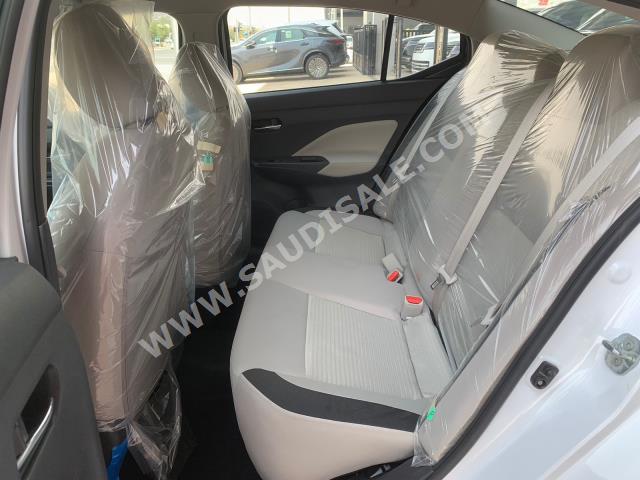 2023 نيسان صني