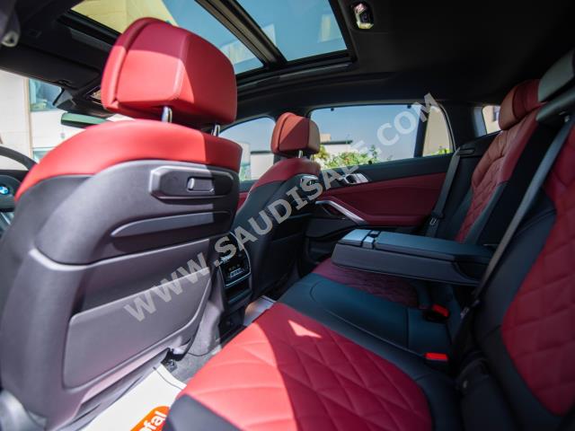 2024 بي ام دبليو الفئة اكس 6