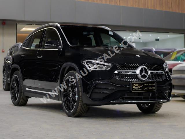 2022 مرسيدس - بنز جي إل أي 200
