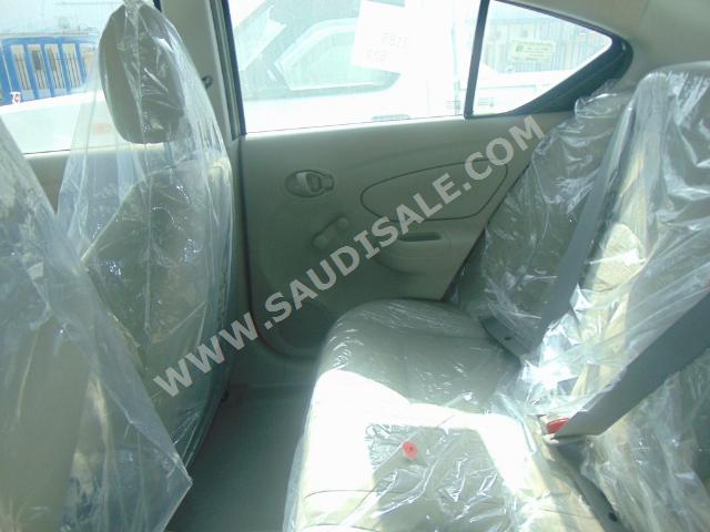 2015 Nissan Sunny