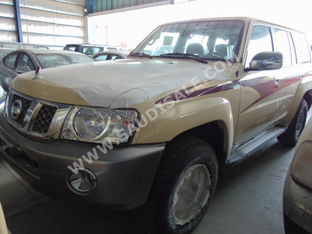 2015 نيسان باترول سفاري