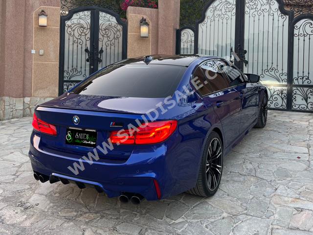 2018 بي ام دبليو الفئة ام إم 5 كومبيتيشن