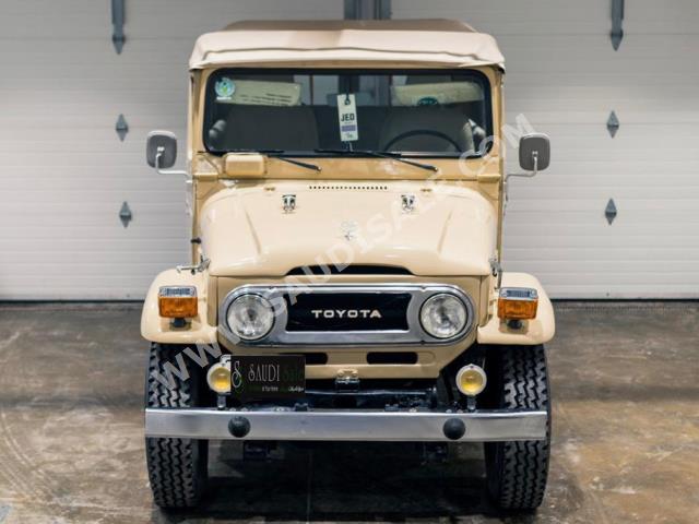 1977 تويوتا لاند كروزر ربع