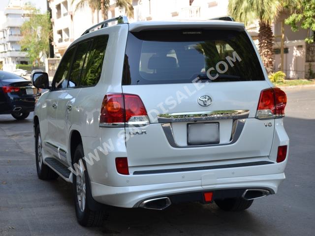 2015 Toyota Land Cruiser GXR