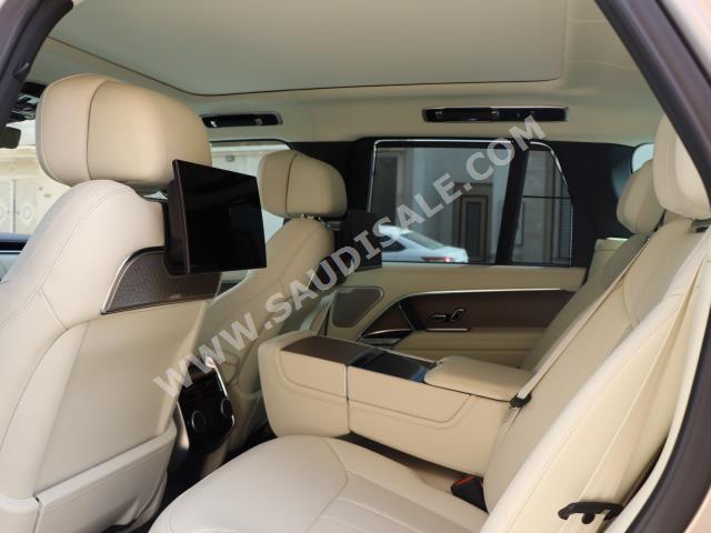 2022 لاند روفر رينج روفر فيرست اديشن