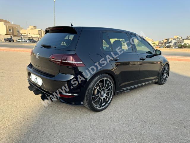 2016 فولكس واجن غولف ار