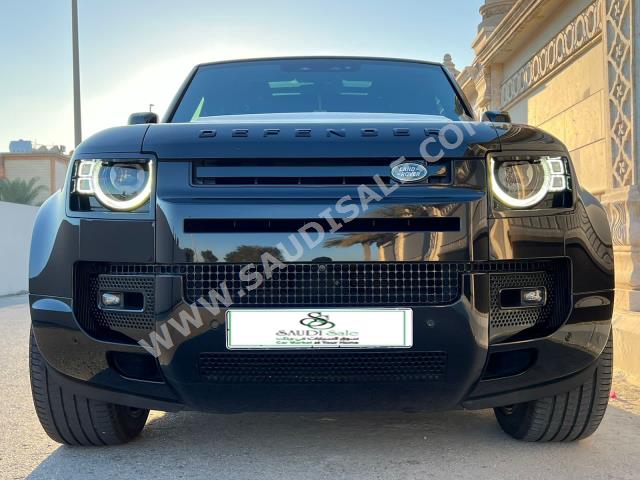 2022 لاند روفر ديفيندر اتش اس اي