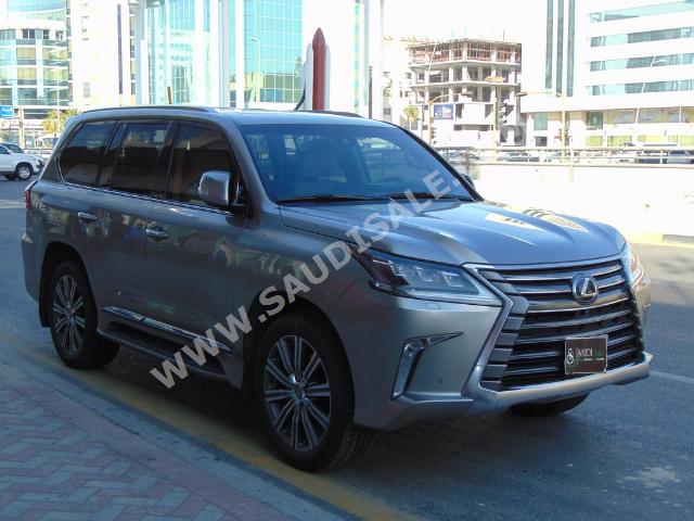 2016 Lexus LX 570