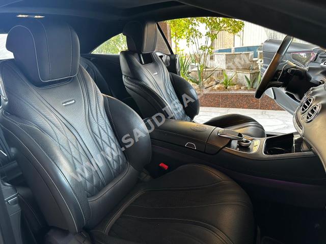 2015 مرسيدس - بنز إس 63 أي إم جي