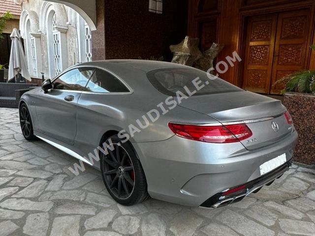 2015 مرسيدس - بنز إس 63 أي إم جي