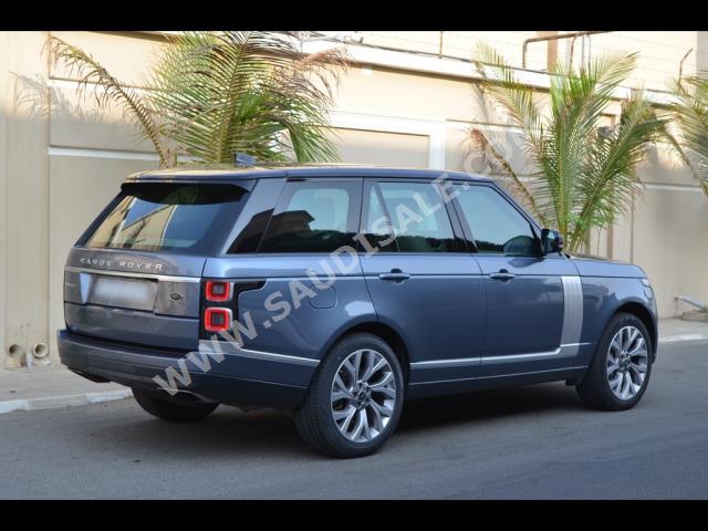 2018 لاند روفر رينج روفر فوج