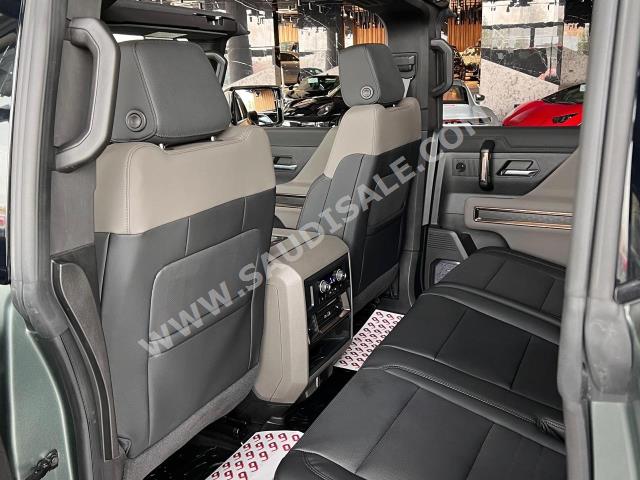 2024 جي ام سي همر اتش اي في