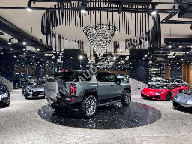 2024 جي ام سي همر اتش اي في