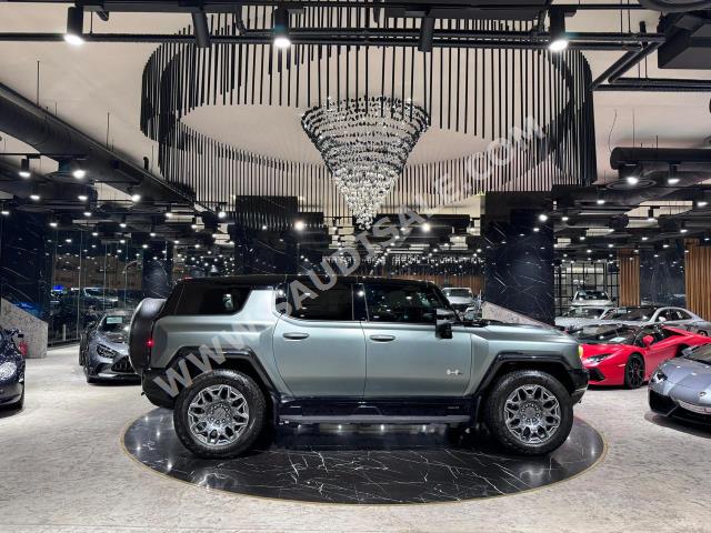 2024 جي ام سي همر اتش اي في