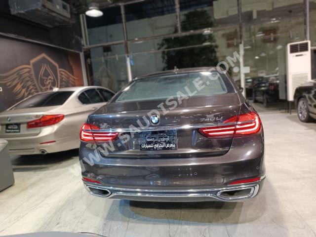 2016 بي ام دبليو الفئة السابعة 740 إل أي