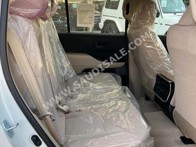 2023 تويوتا لاند كروزر جي اكس ار