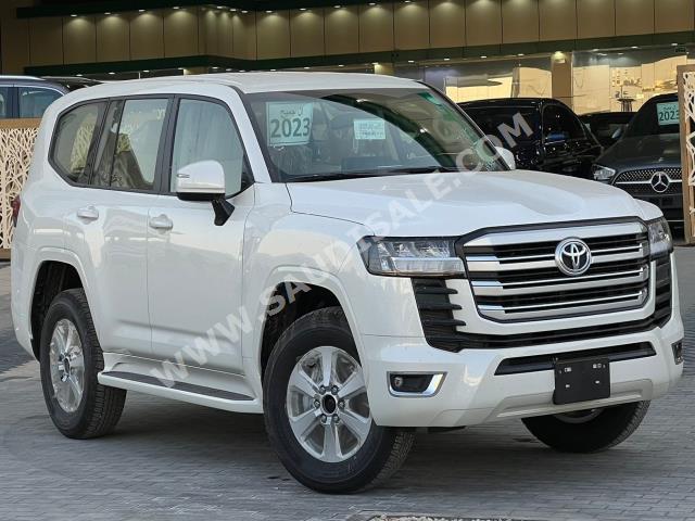 2023 تويوتا لاند كروزر جي اكس ار