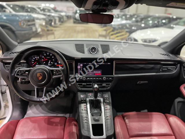 2020 بورش ماكان