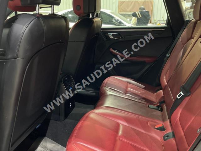 2020 بورش ماكان