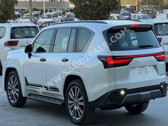 2023 لكزس إل إكس 600 vip بلاك بكج