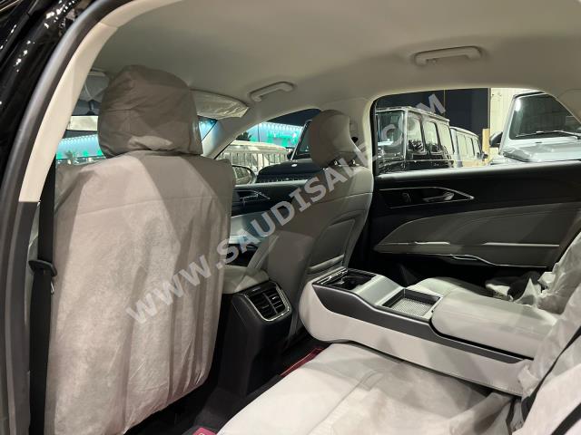 2022 Ford Taurus