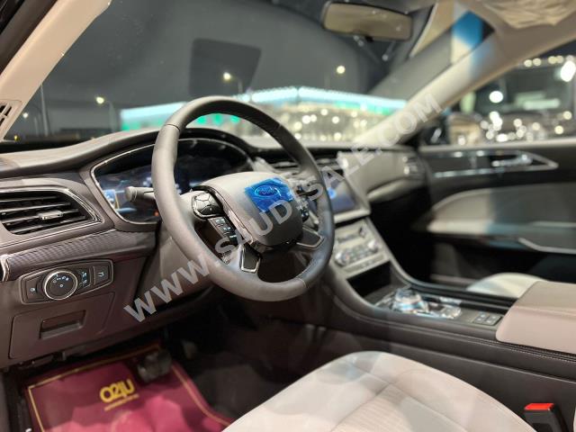 2022 Ford Taurus