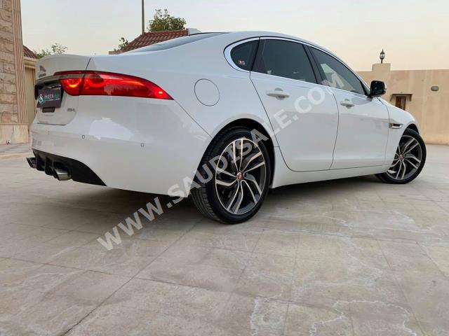 2016 Jaguar XF
