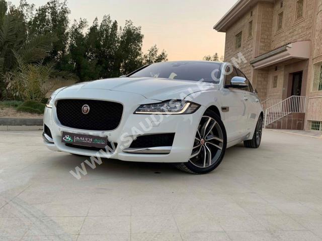 2016 Jaguar XF
