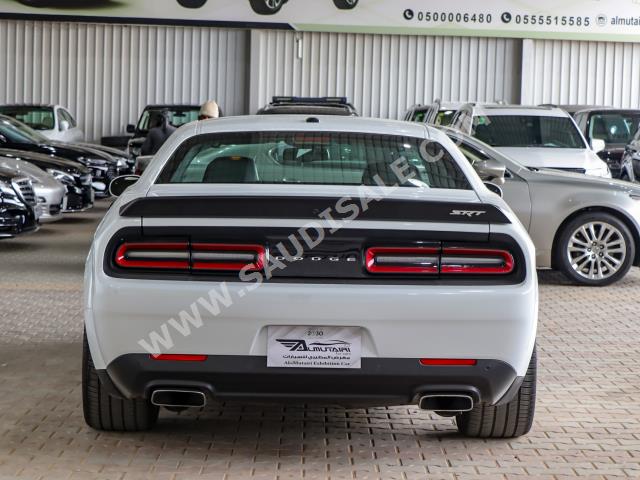 2022 دودج تشارجر اٍس ار تي 392 سكات باك