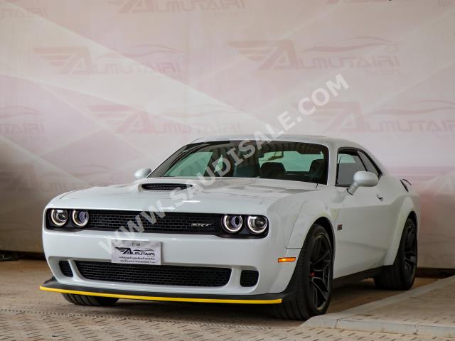 2022 دودج تشارجر اٍس ار تي 392 سكات باك
