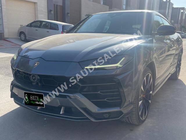 2020 لمبرجيني اوروس 