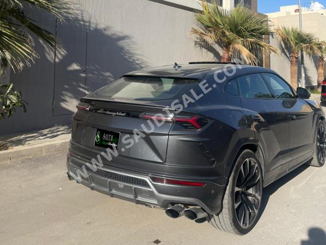 2020 لمبرجيني اوروس