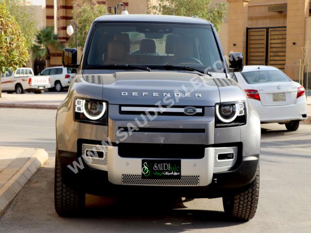 2023 لاند روفر ديفيندر