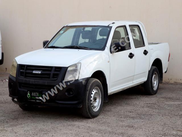 2010 ايسوزو بيكب غمارتين