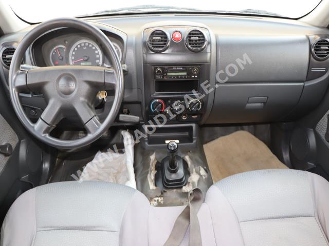 2010 ايسوزو بيكب غمارتين